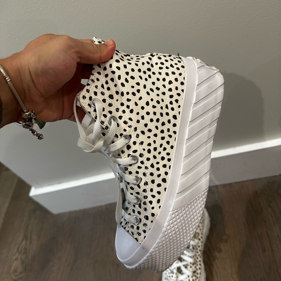 Converse platform White and Black Polka Dot High-Tops - Picture 5 of 5